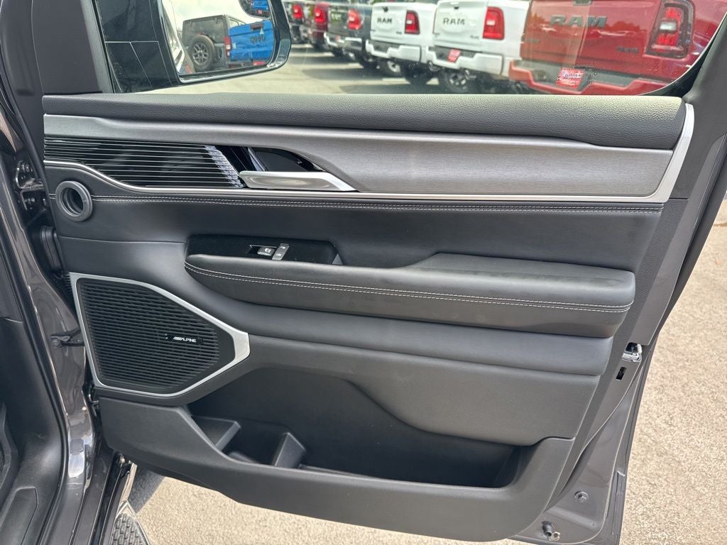 2026 Jeep Grand Wagoneer GRAND WAGONEER UPLAND 4X4