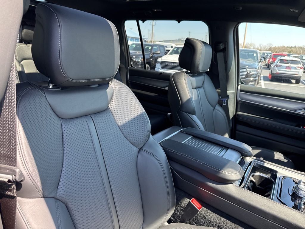 2026 Jeep Grand Wagoneer GRAND WAGONEER LIMITED RESERVE 4X4