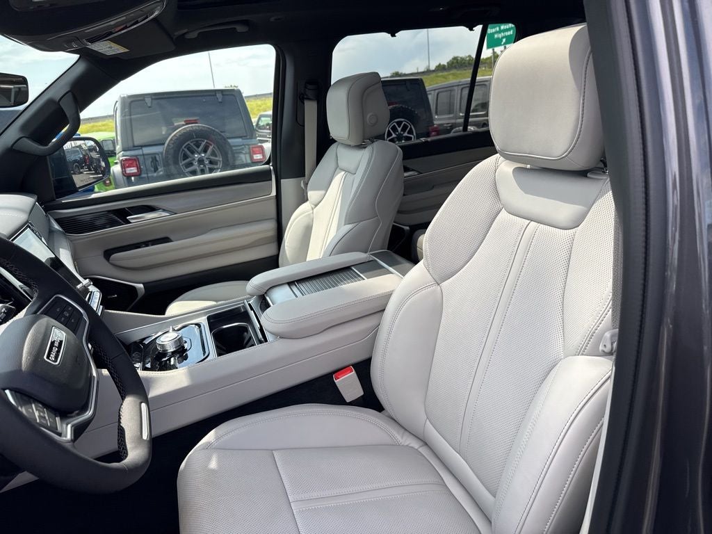 2026 Jeep Grand Wagoneer GRAND WAGONEER LIMITED RESERVE 4X4