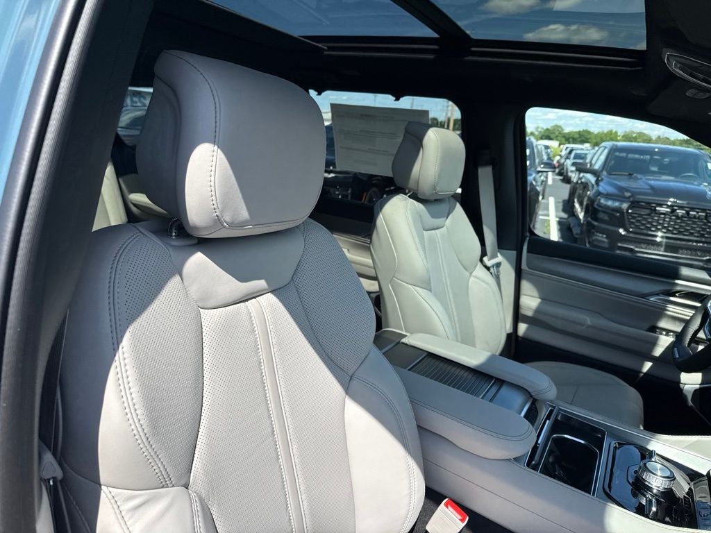 2026 Jeep Grand Wagoneer GRAND WAGONEER LIMITED RESERVE 4X4