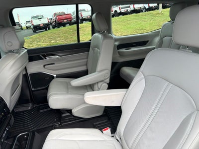 2024 Jeep Wagoneer Series II Pre Owned