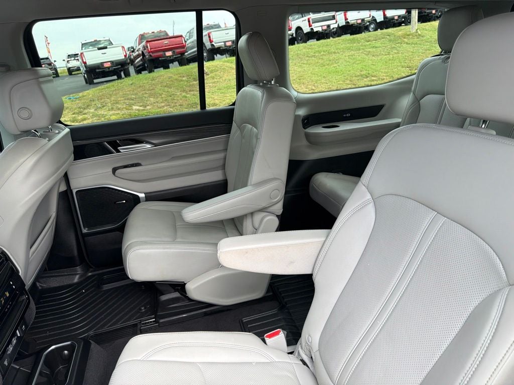 2024 Jeep Wagoneer Series II Pre Owned
