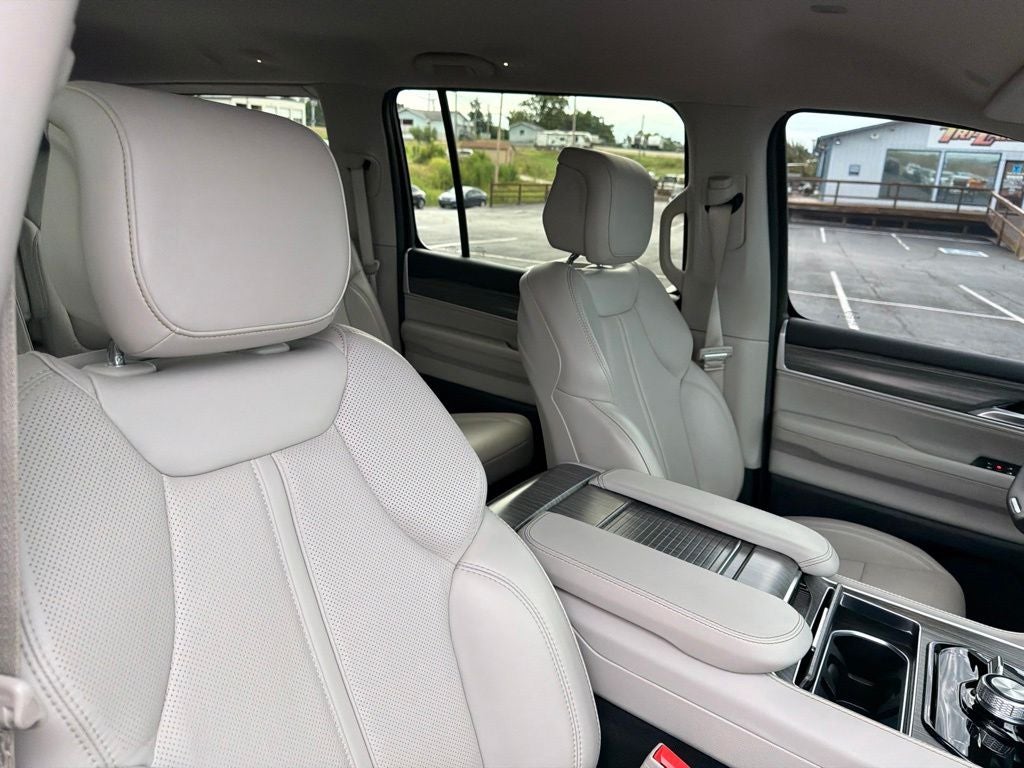 2024 Jeep Wagoneer Series II Pre Owned