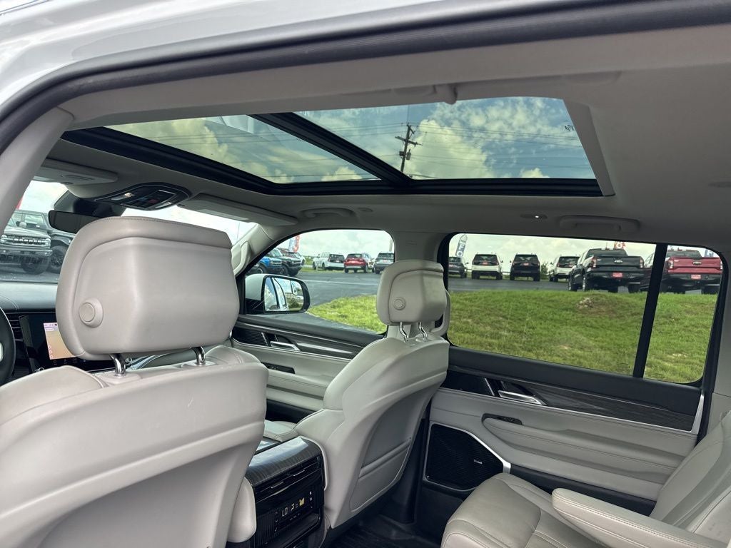 2022 Jeep Wagoneer Series III 4x4