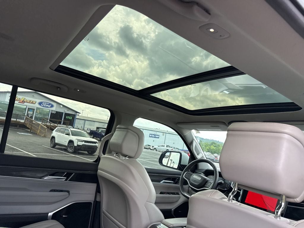 2022 Jeep Wagoneer Series III 4x4