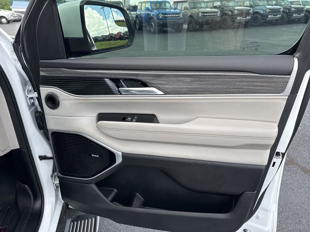 2022 Jeep Wagoneer Series III 4x4