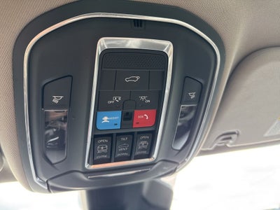 2022 Jeep Wagoneer Series III 4x4