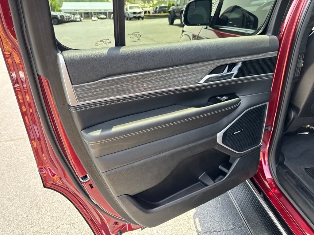 2022 Jeep Wagoneer Series III 4x4