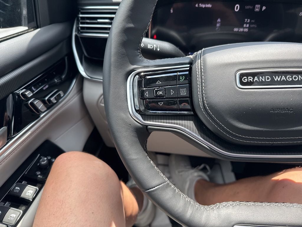 2026 Jeep Grand Wagoneer GRAND WAGONEER SUMMIT OBSIDIAN 4X4