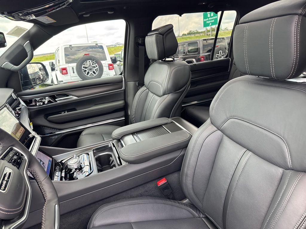 2026 Jeep Grand Wagoneer GRAND WAGONEER SUMMIT OBSIDIAN 4X4