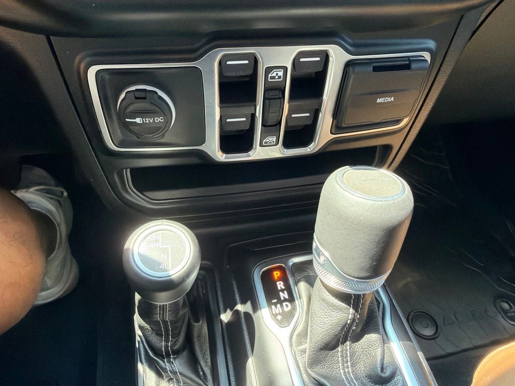 2022 Jeep Gladiator Overland 4x4
