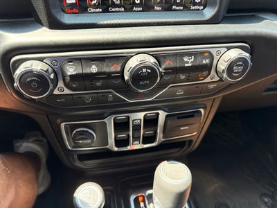 2022 Jeep Gladiator Overland 4x4
