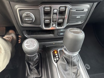 2026 Jeep Gladiator GLADIATOR SAHARA 4X4