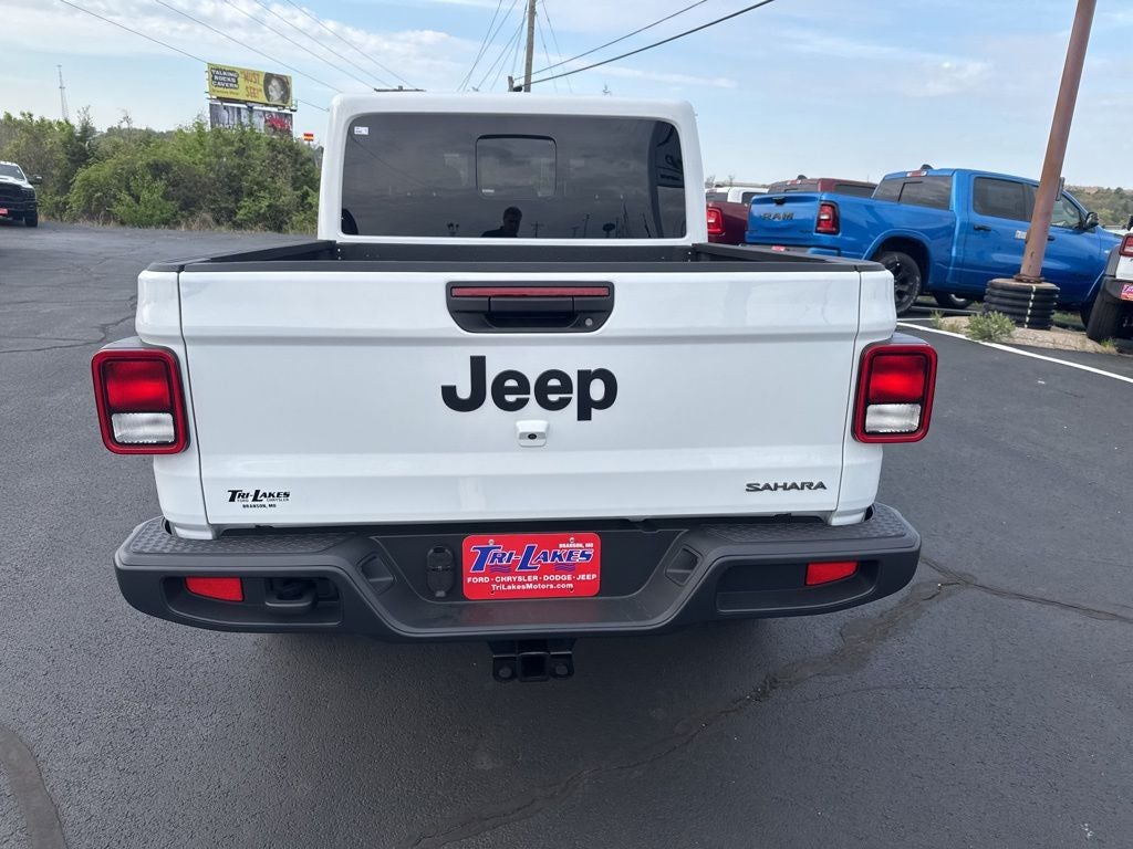 2026 Jeep Gladiator GLADIATOR SAHARA 4X4