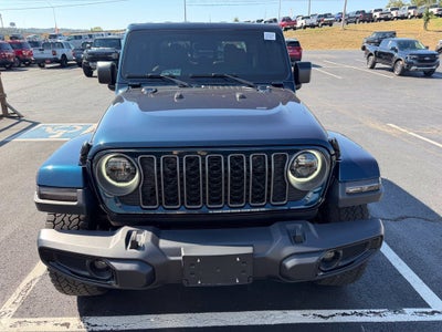 2025 Jeep Gladiator Nighthawk
