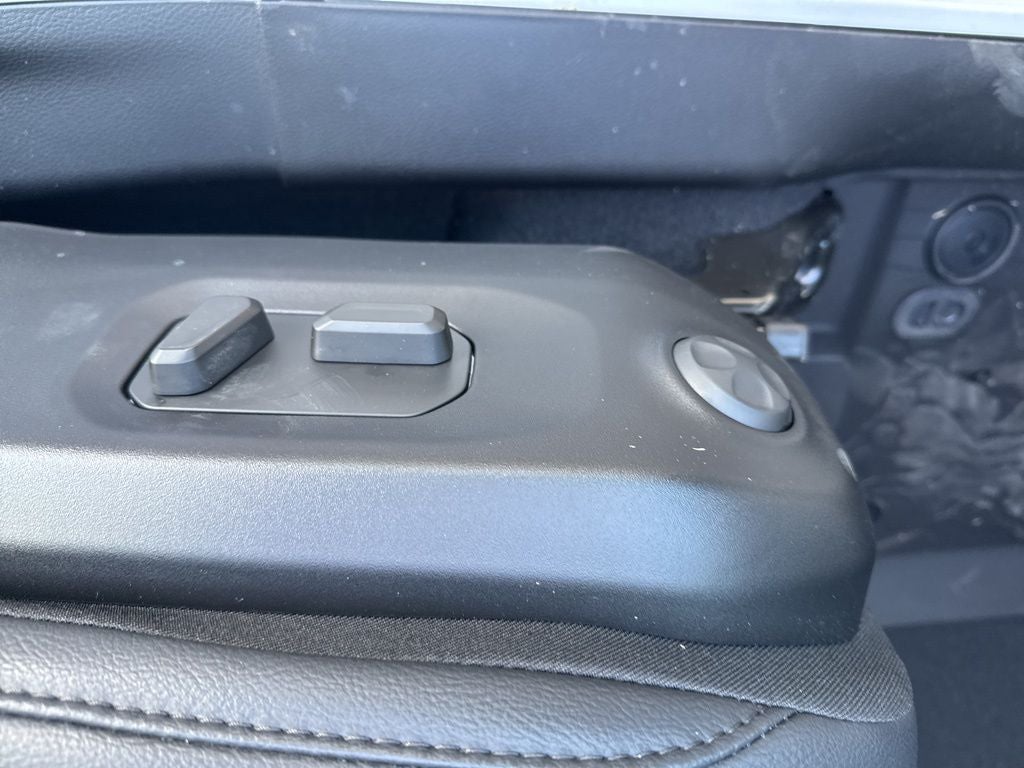 2026 Jeep Gladiator GLADIATOR SAHARA 4X4