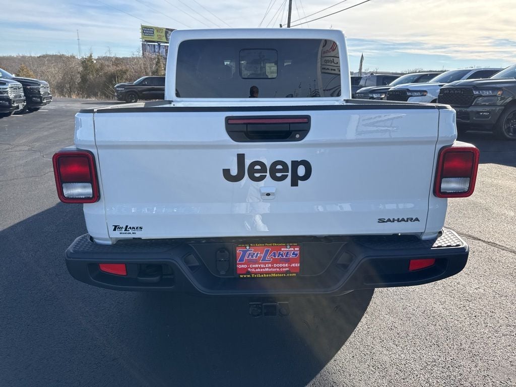 2026 Jeep Gladiator GLADIATOR SAHARA 4X4