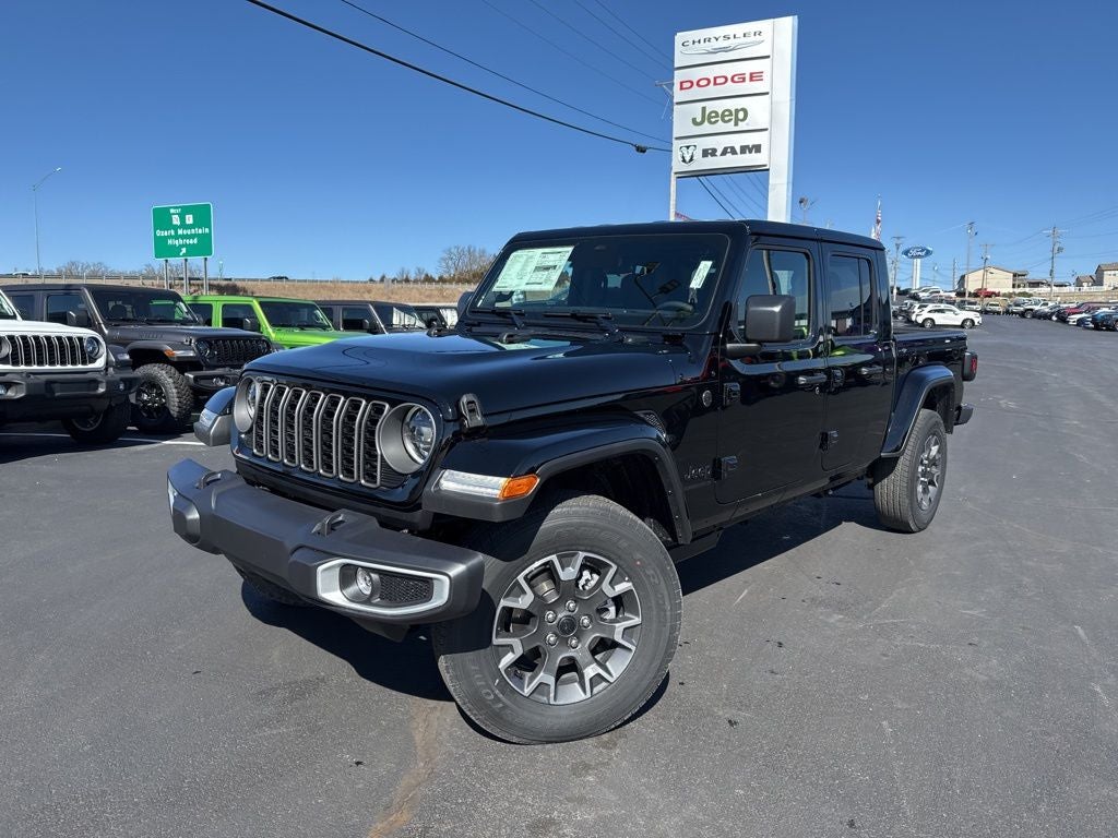 2026 Jeep Gladiator GLADIATOR SAHARA 4X4