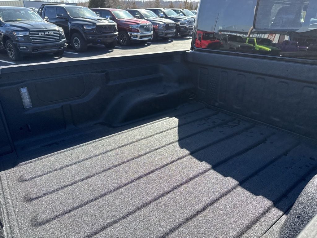 2026 Jeep Gladiator GLADIATOR SAHARA 4X4