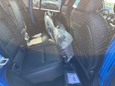 2026 Jeep Gladiator GLADIATOR SAHARA 4X4