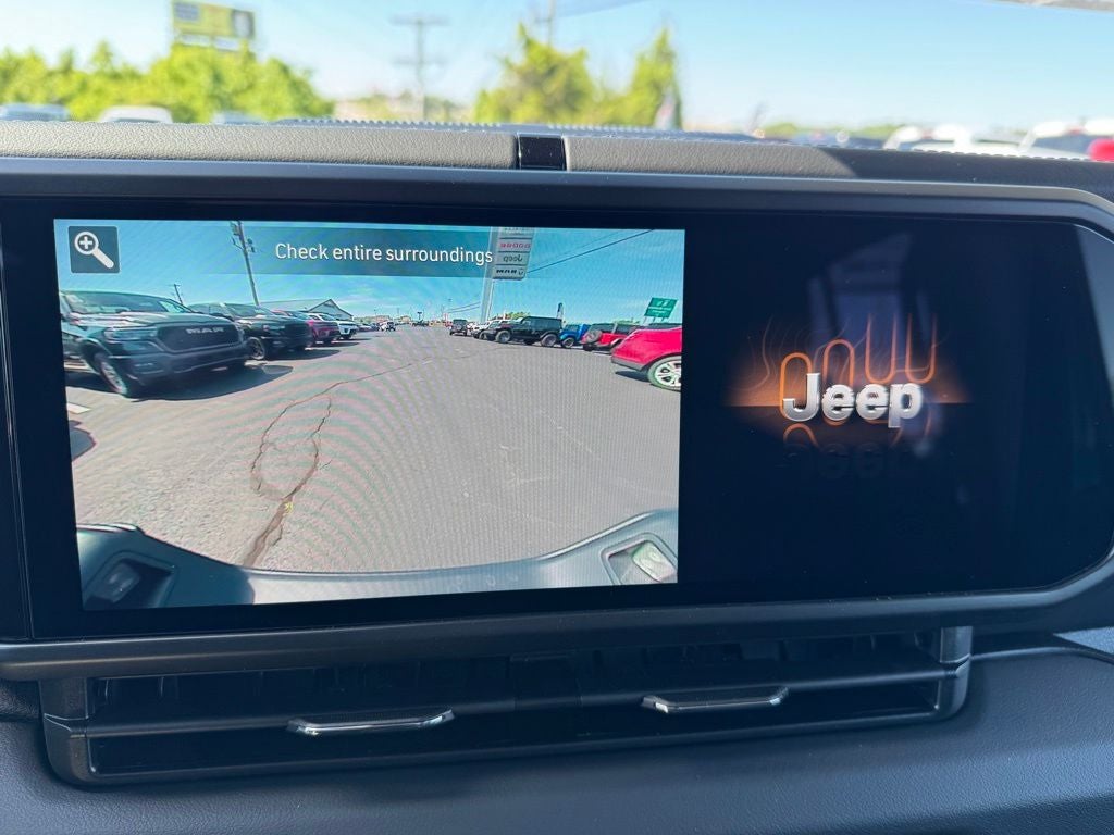 2026 Jeep Gladiator GLADIATOR SAHARA 4X4