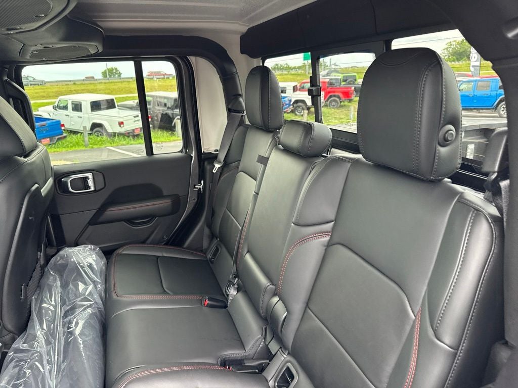 2026 Jeep Gladiator GLADIATOR SHADOW OPS 4X4