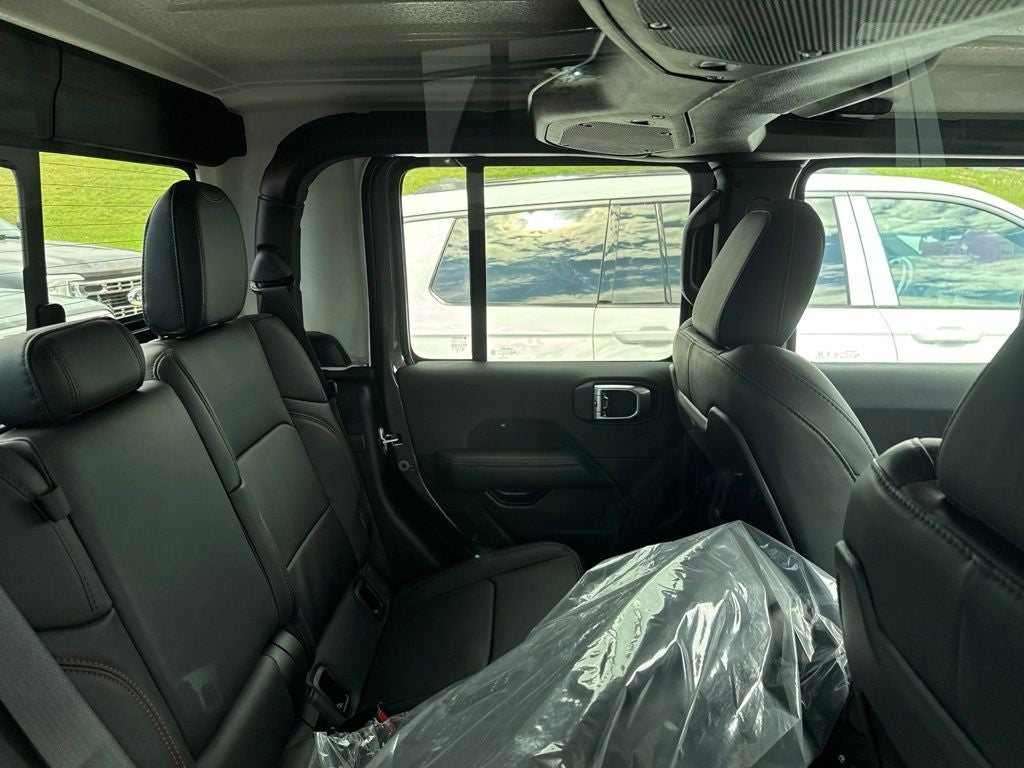 2026 Jeep Gladiator GLADIATOR SHADOW OPS 4X4