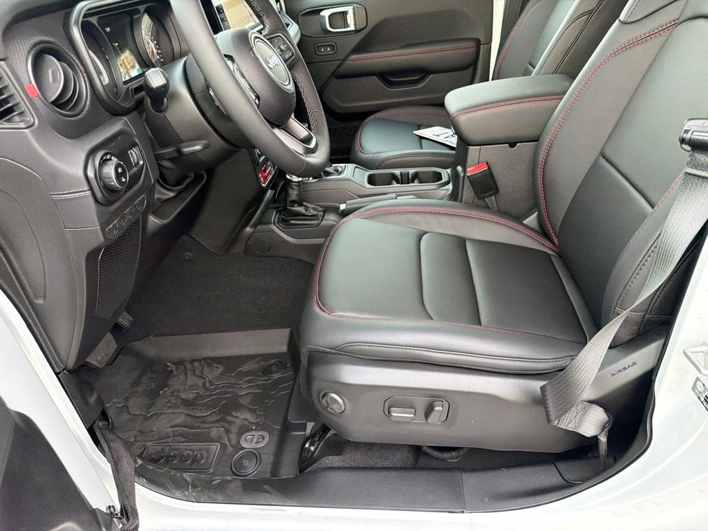 2026 Jeep Gladiator GLADIATOR SHADOW OPS 4X4