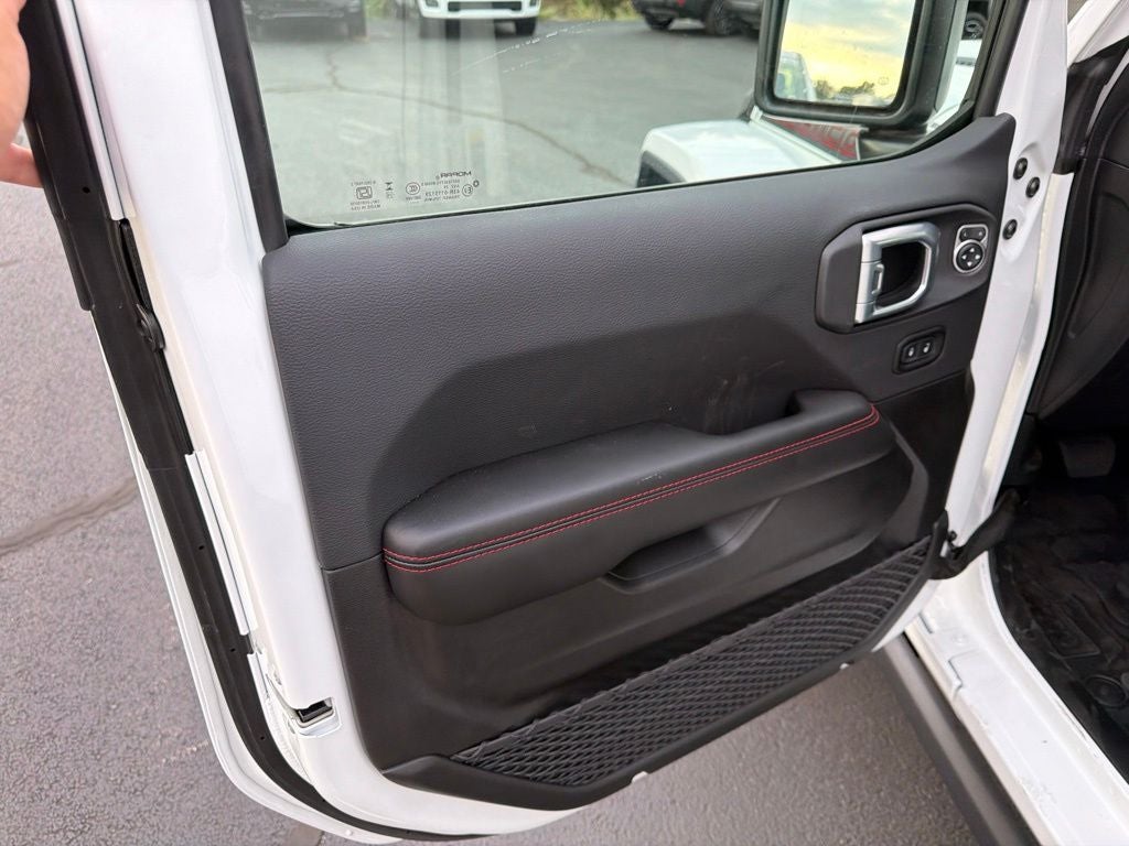 2026 Jeep Gladiator GLADIATOR SHADOW OPS 4X4