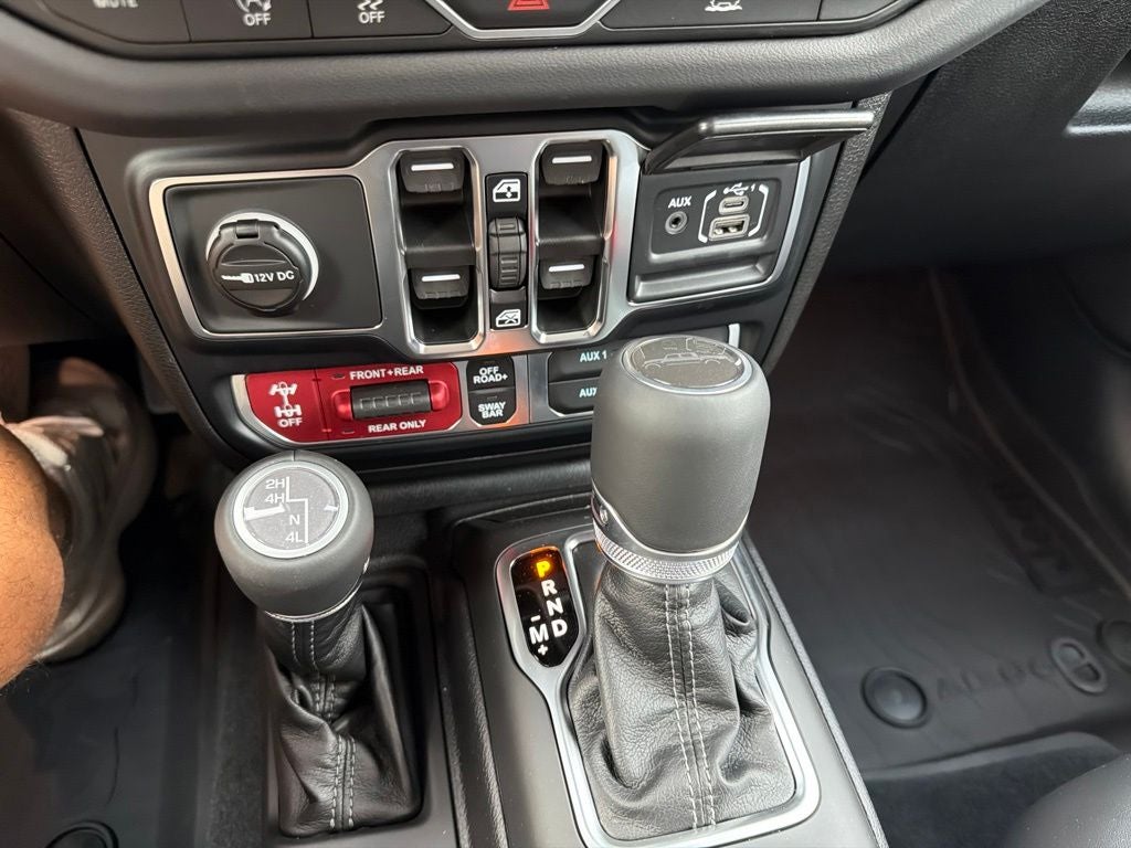 2026 Jeep Gladiator GLADIATOR SHADOW OPS 4X4