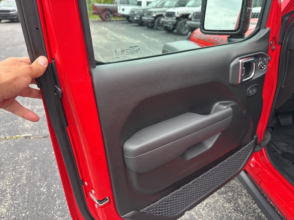 2025 Jeep Gladiator GLADIATOR RUBICON 4X4