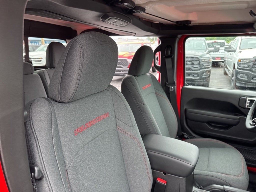 2025 Jeep Gladiator GLADIATOR RUBICON 4X4