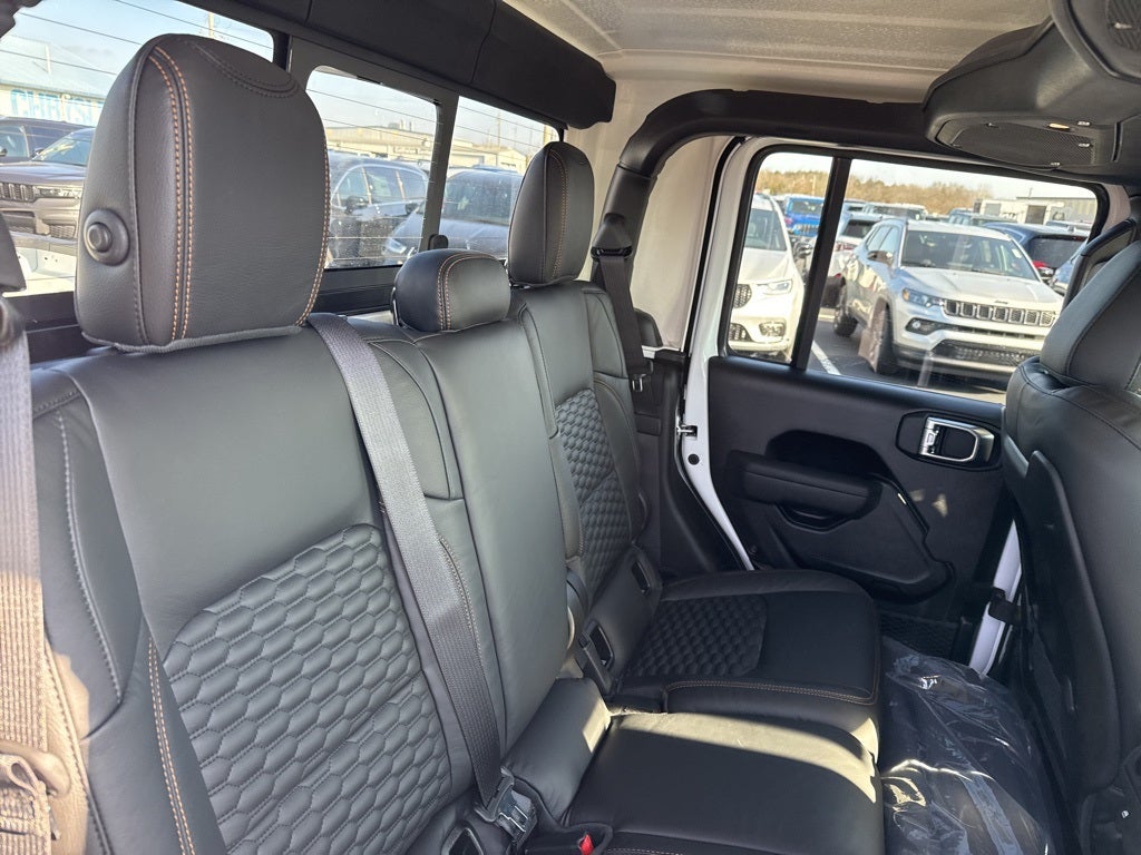 2026 Jeep Gladiator GLADIATOR MOJAVE 4X4