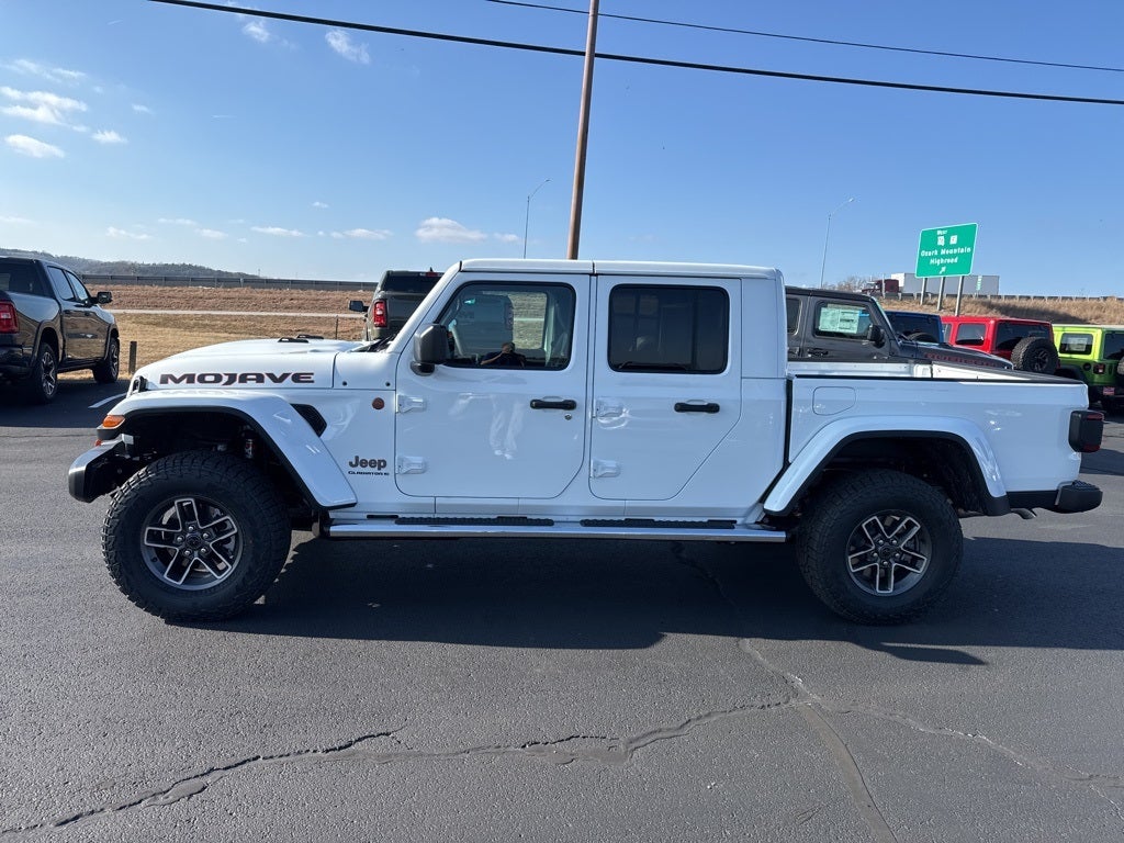 2026 Jeep Gladiator GLADIATOR MOJAVE 4X4