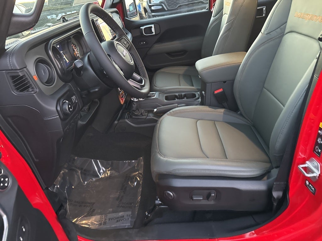 2026 Jeep Gladiator GLADIATOR MOJAVE X 4X4