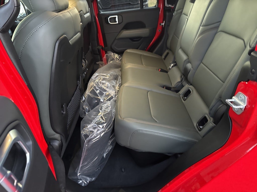 2026 Jeep Gladiator GLADIATOR MOJAVE X 4X4