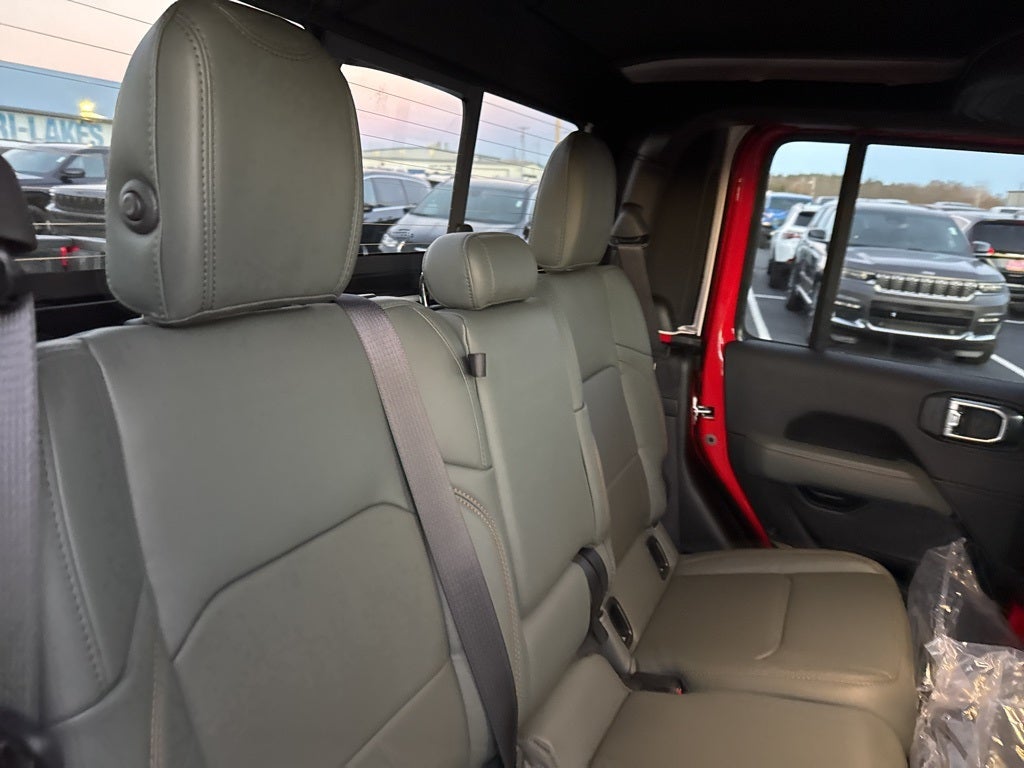 2026 Jeep Gladiator GLADIATOR MOJAVE X 4X4