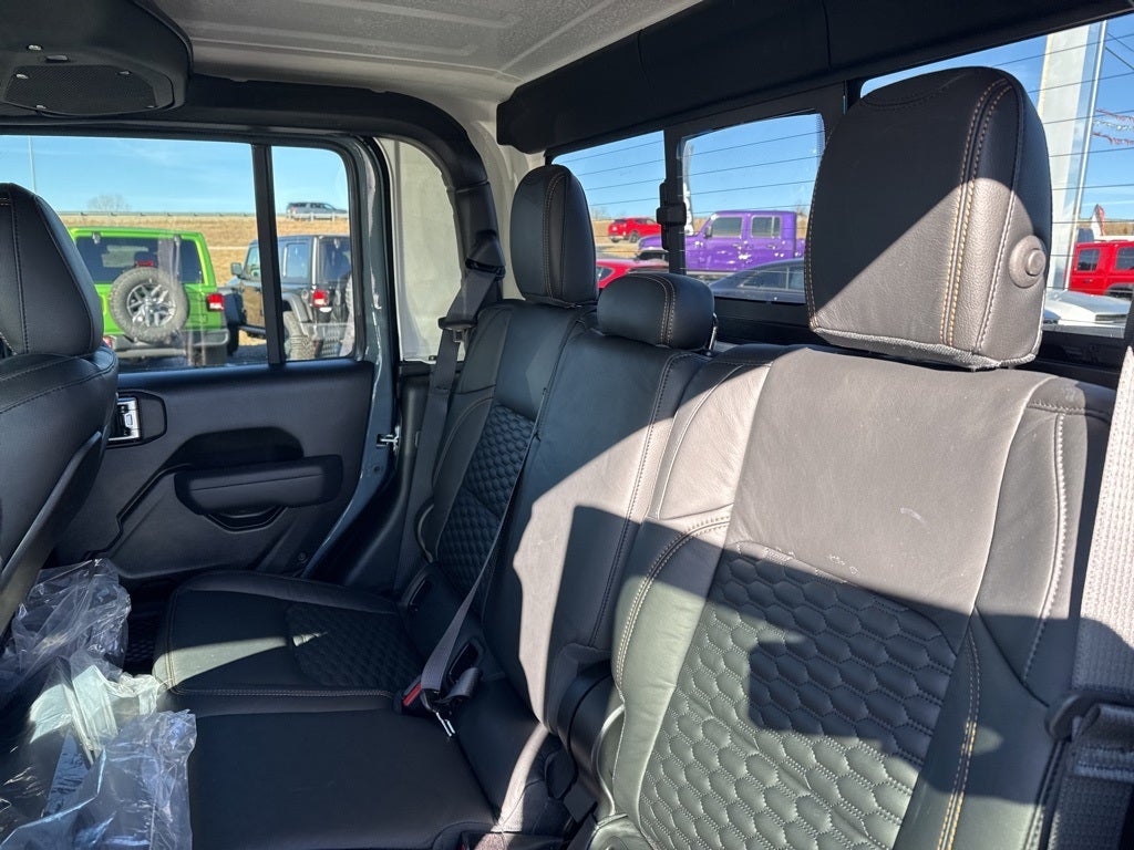 2026 Jeep Gladiator GLADIATOR MOJAVE 4X4