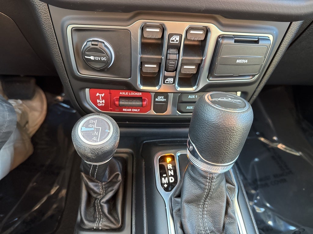 2026 Jeep Gladiator GLADIATOR MOJAVE 4X4