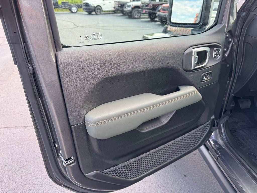 2025 Jeep Gladiator GLADIATOR MOJAVE 4X4