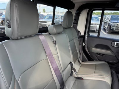 2025 Jeep Gladiator GLADIATOR MOJAVE 4X4