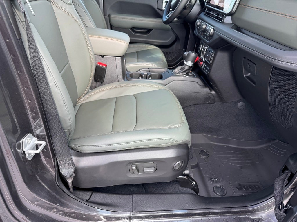 2025 Jeep Gladiator GLADIATOR MOJAVE 4X4