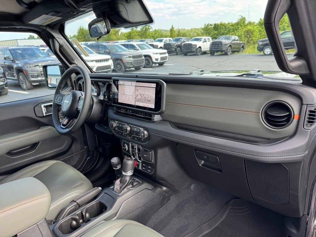 2025 Jeep Gladiator GLADIATOR MOJAVE 4X4