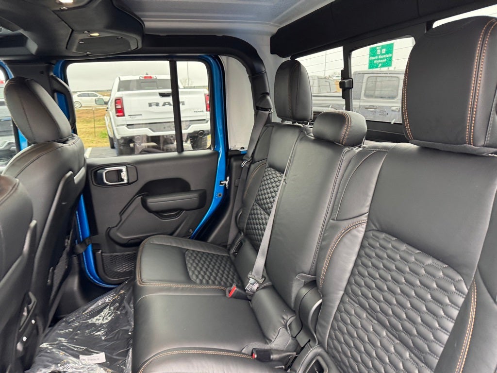 2026 Jeep Gladiator GLADIATOR MOJAVE 4X4