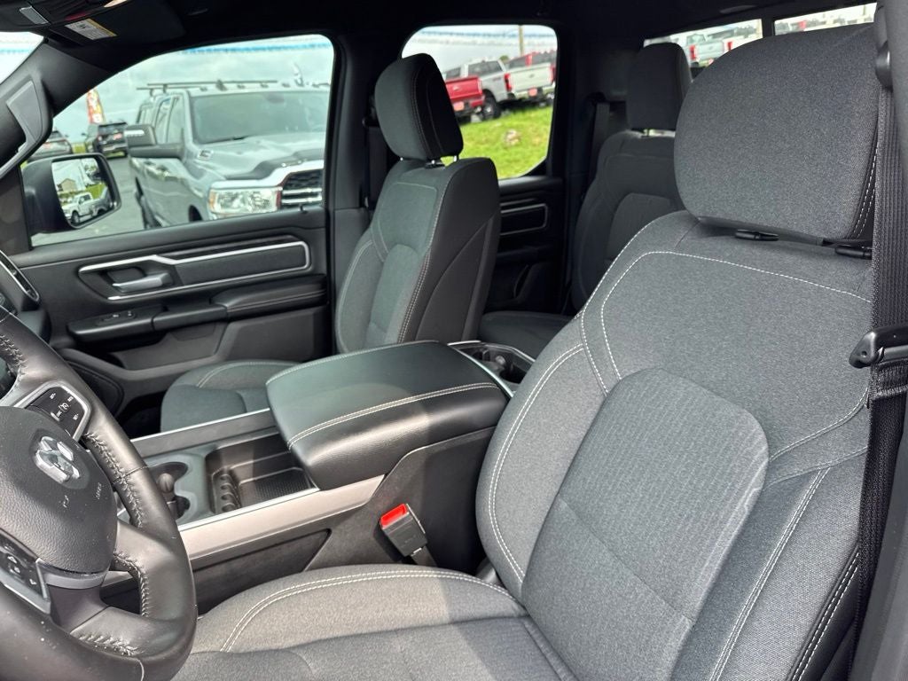 2022 RAM 1500 Big Horn Quad Cab 4x4 6'4' Box