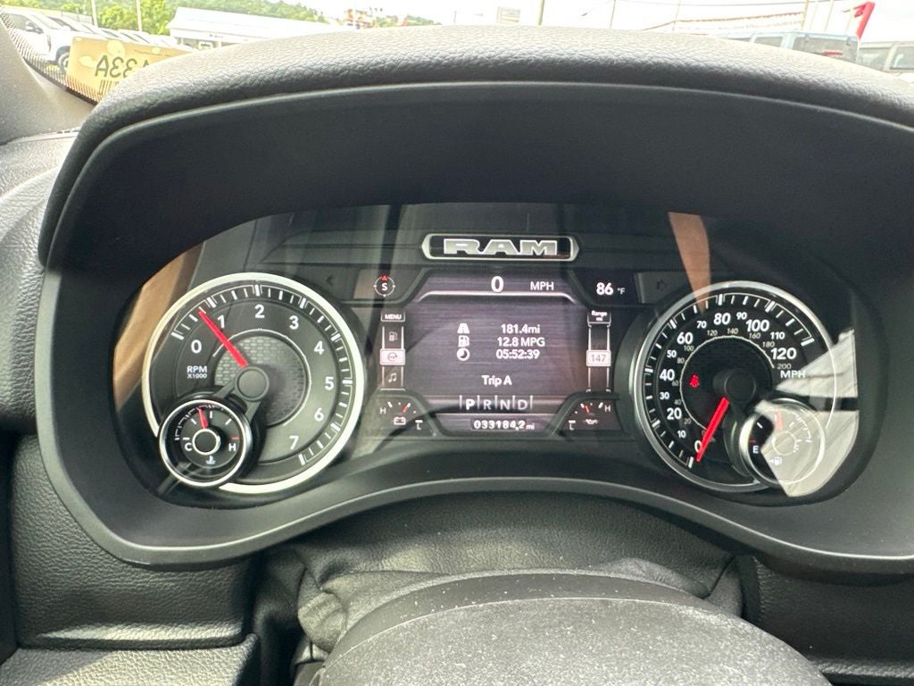 2022 RAM 1500 Big Horn Quad Cab 4x4 6'4' Box