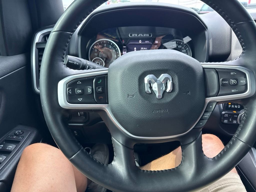 2022 RAM 1500 Big Horn Quad Cab 4x4 6'4' Box