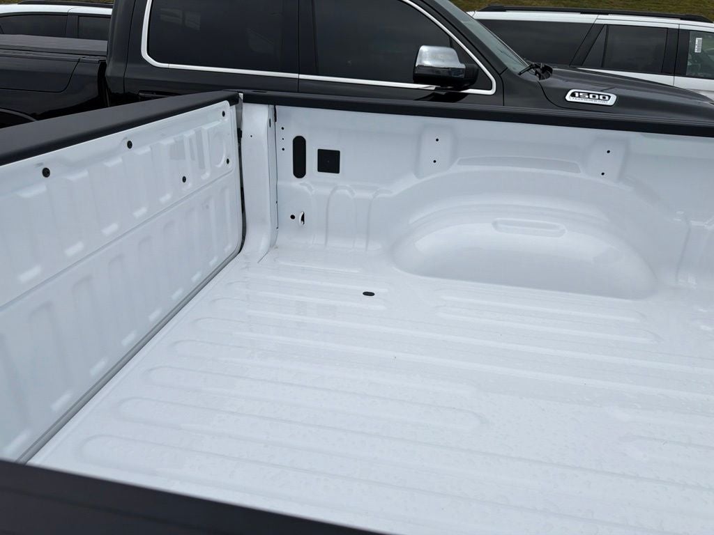 2026 RAM Ram 1500 RAM 1500 EXPRESS QUAD CAB 4X4 6'4' BOX