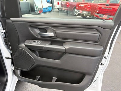 2026 RAM 1500 RAM 1500 EXPRESS QUAD CAB 4X4 6'4' BOX