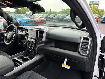 2026 RAM 1500 RAM 1500 EXPRESS QUAD CAB 4X4 6'4' BOX
